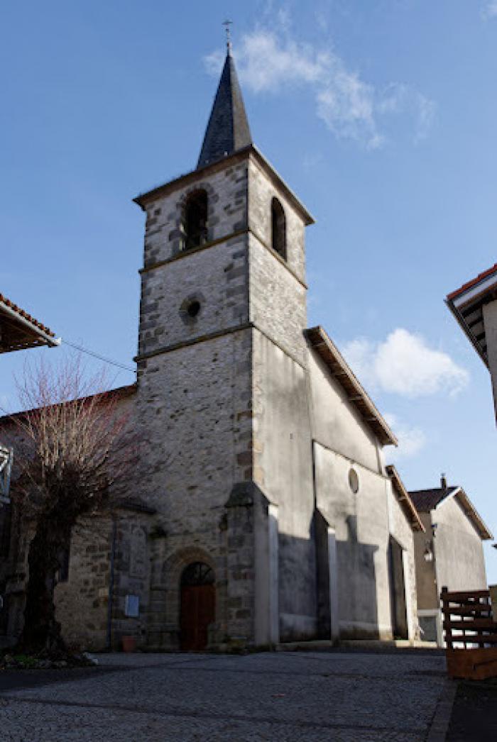 Église St Pierre de St Santin d'Aveyron
