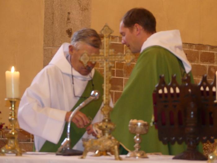 Célébration à Pruines des 20 ans de diaconat de François Serres